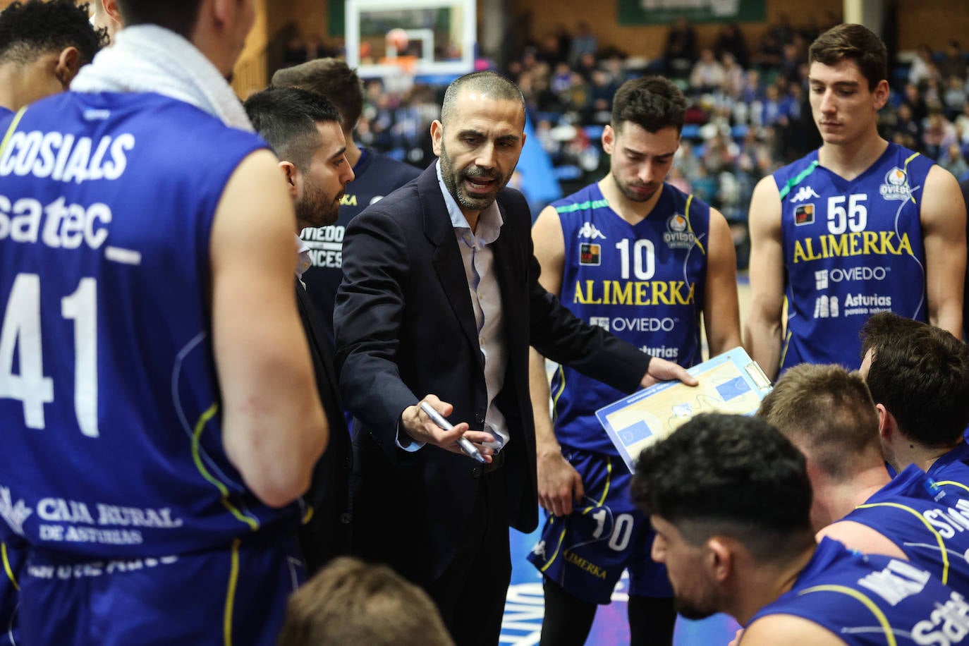 El Tizona Burgos supera a Oviedo en Pumarín