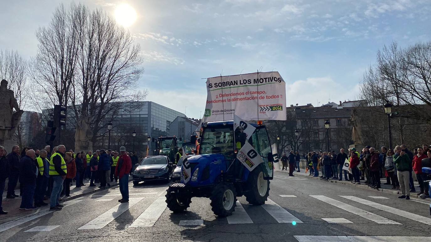 La tractorada en Burgos capital, en imágenes