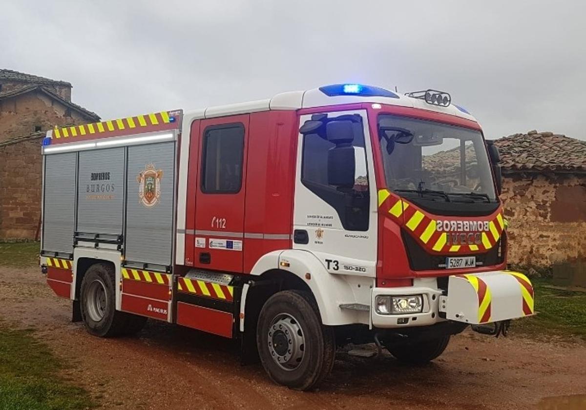 Los bomberos de Burgos acudieron a la vivienda afectada.