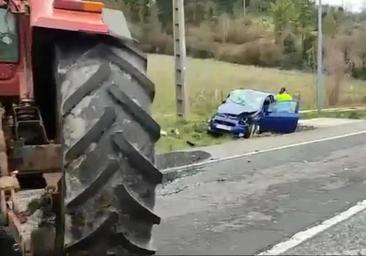 Acusado de conducción temeraria el tractorista que provocó el accidente en Valle de Mena