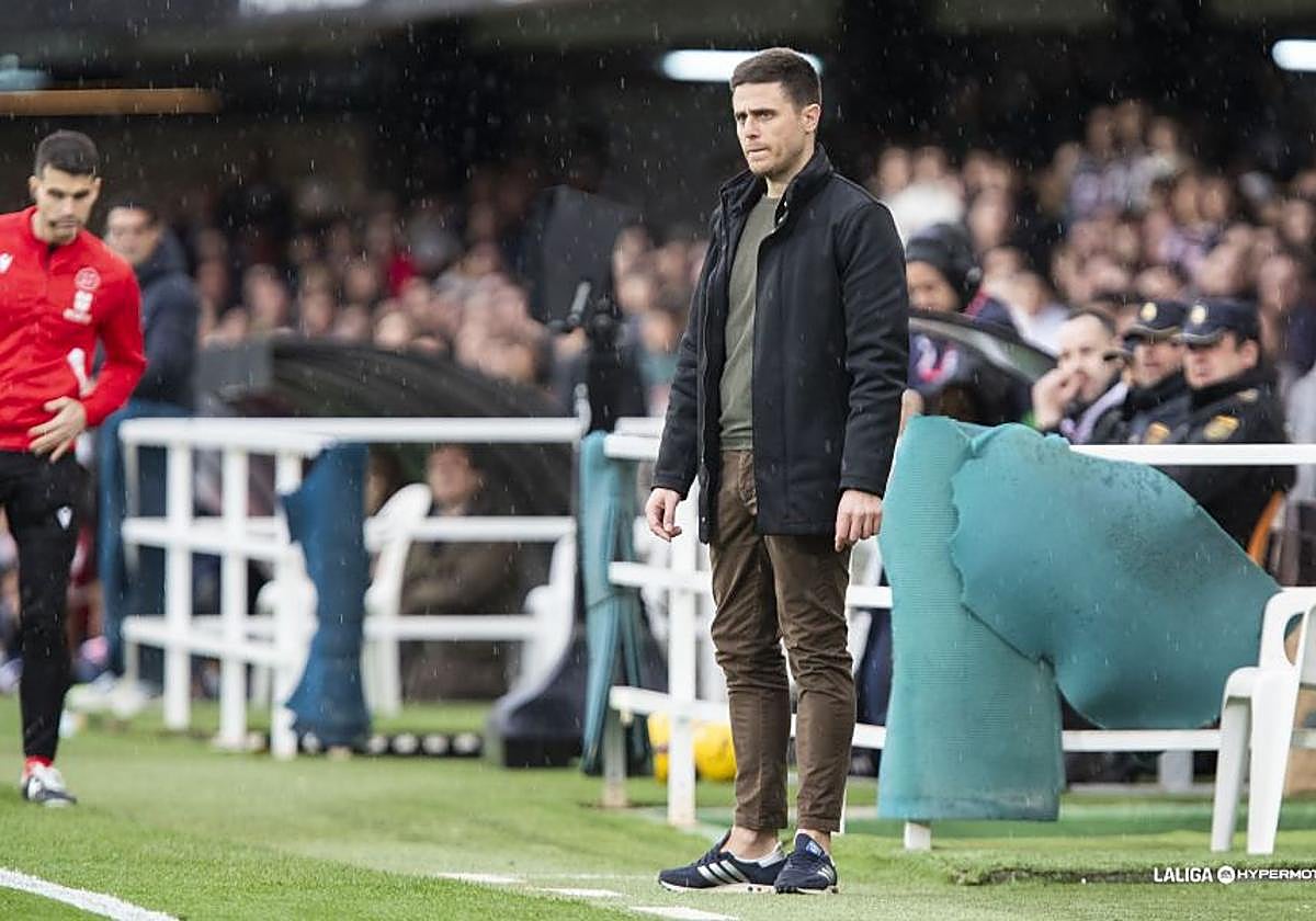 Lisci dirige a su equipo en el Municipal Cartagonova