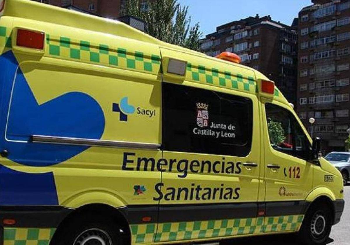 Foto de archivo de una ambulancia.