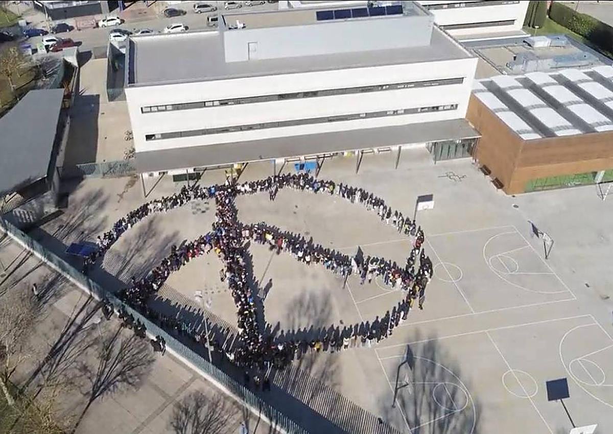 Imagen secundaria 1 - El Colegio Niño Jesús te va a gustar