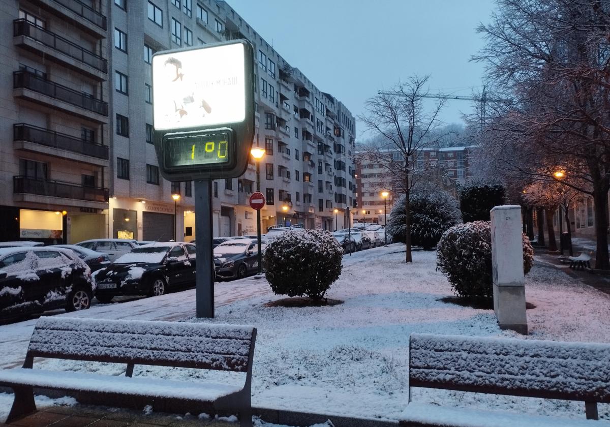 Las bajas temperaturas prueden provocar que la nieve se hiele.