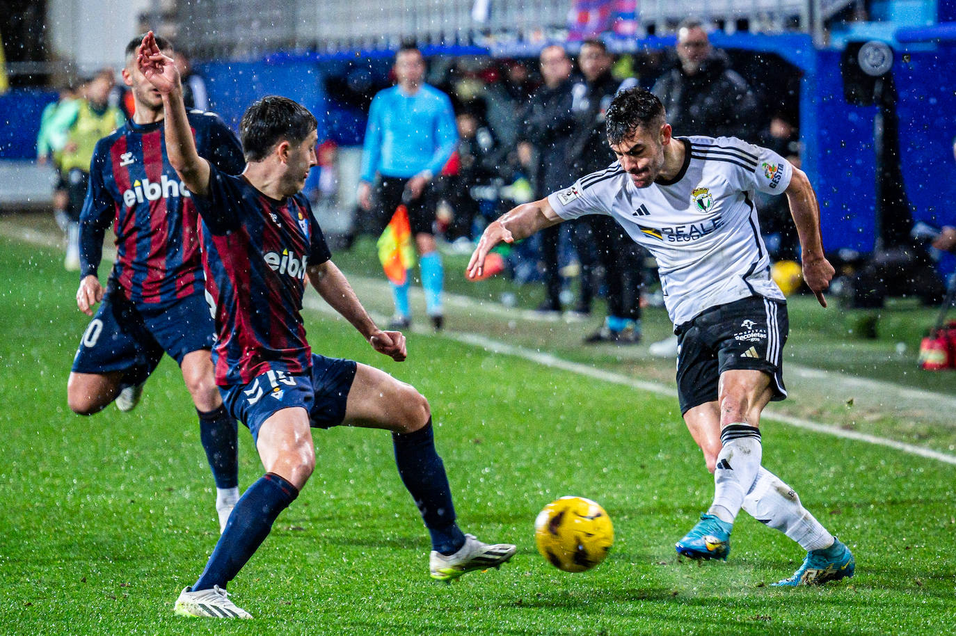 El partido SD Eibar - Burgos CF, en imágenes