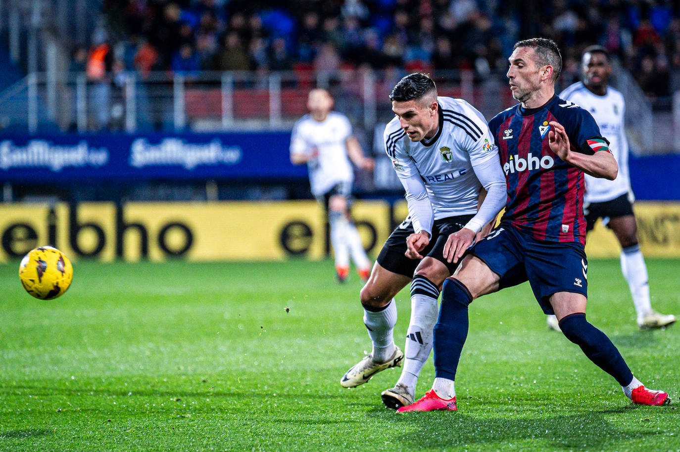 El partido SD Eibar - Burgos CF, en imágenes