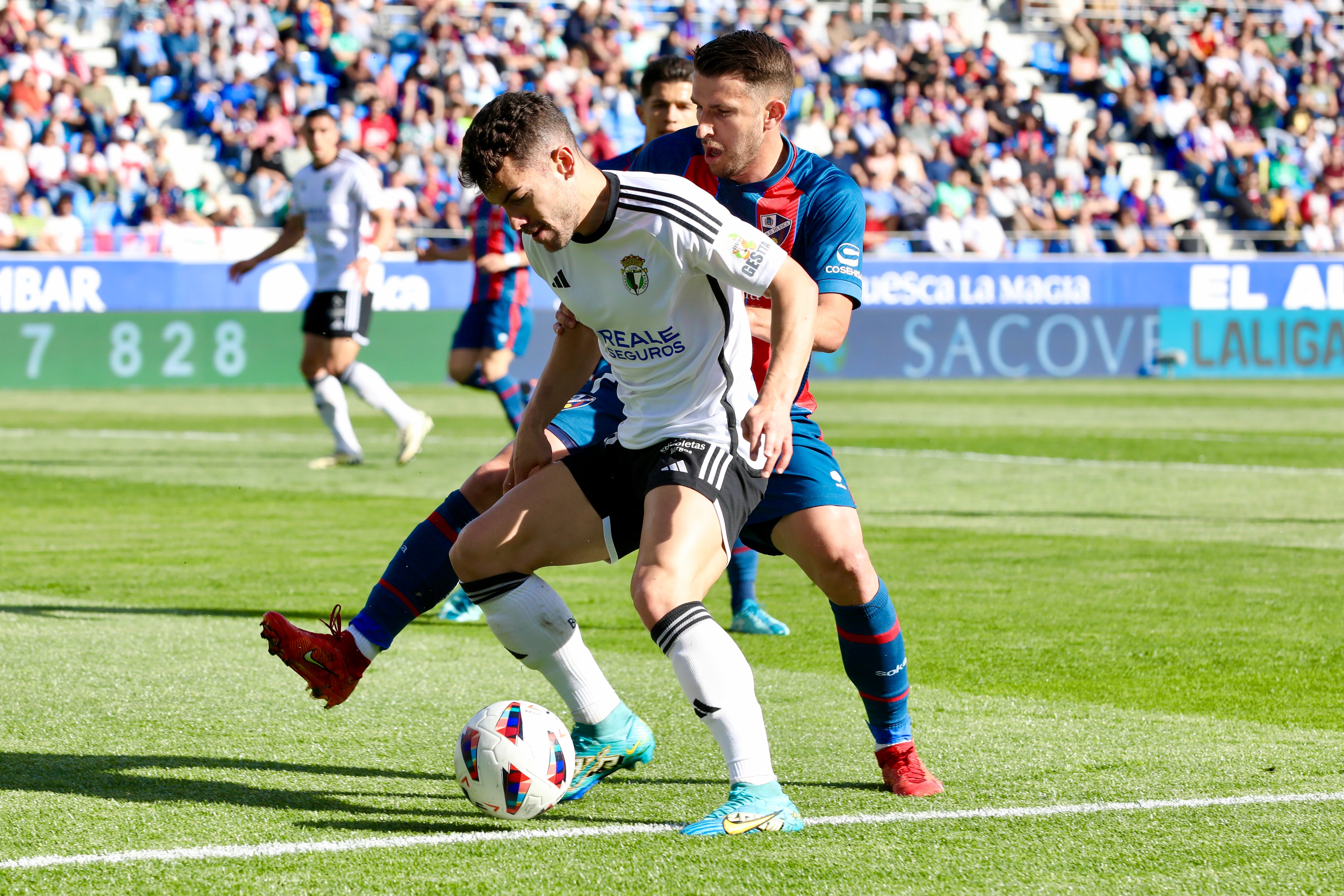 Así ha sido la derrota del Burgos CF ante la SD Huesca en imágenes