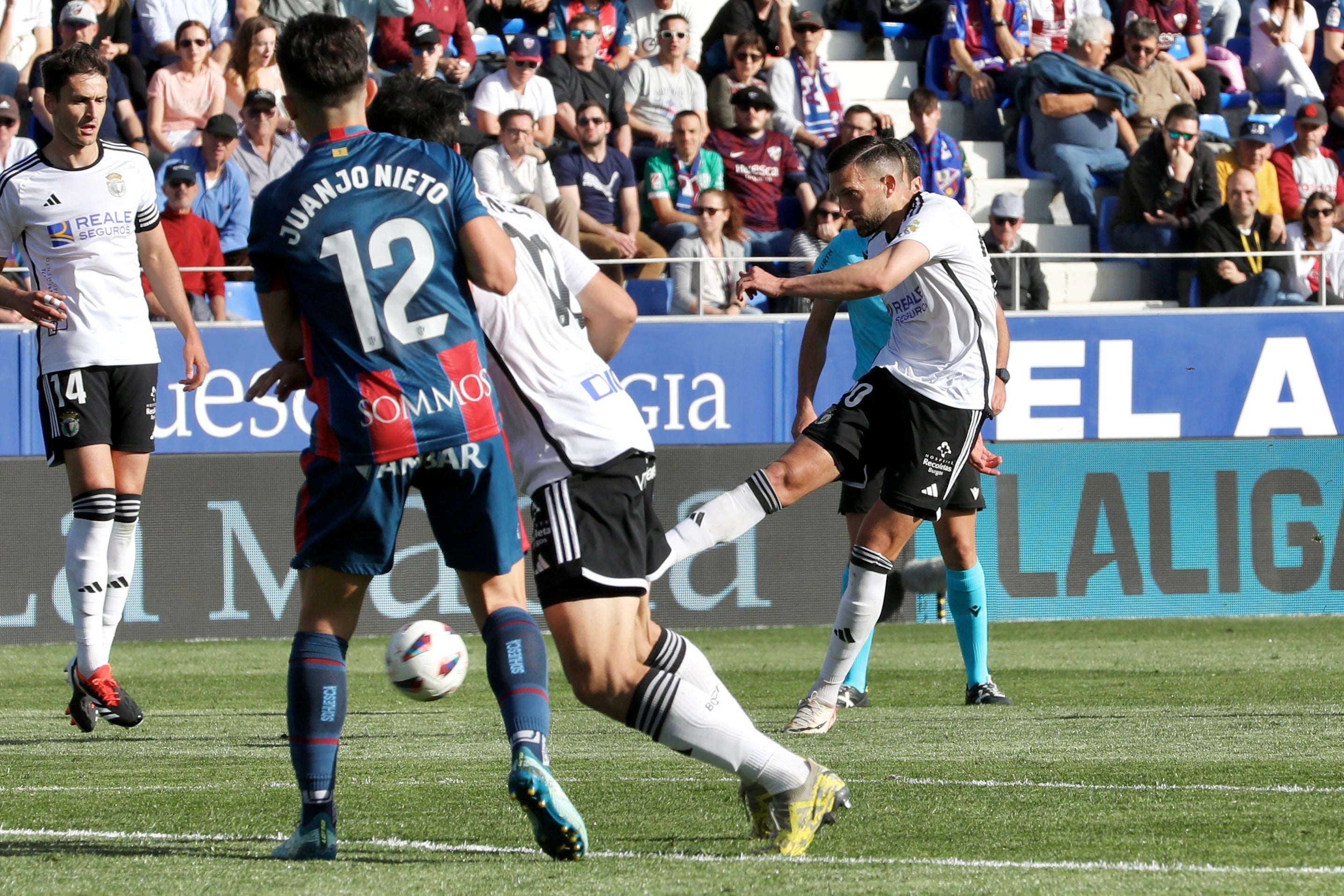 Así ha sido la derrota del Burgos CF ante la SD Huesca en imágenes