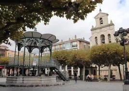 Foto de archivo de la plaza Mayor de Briviesca.