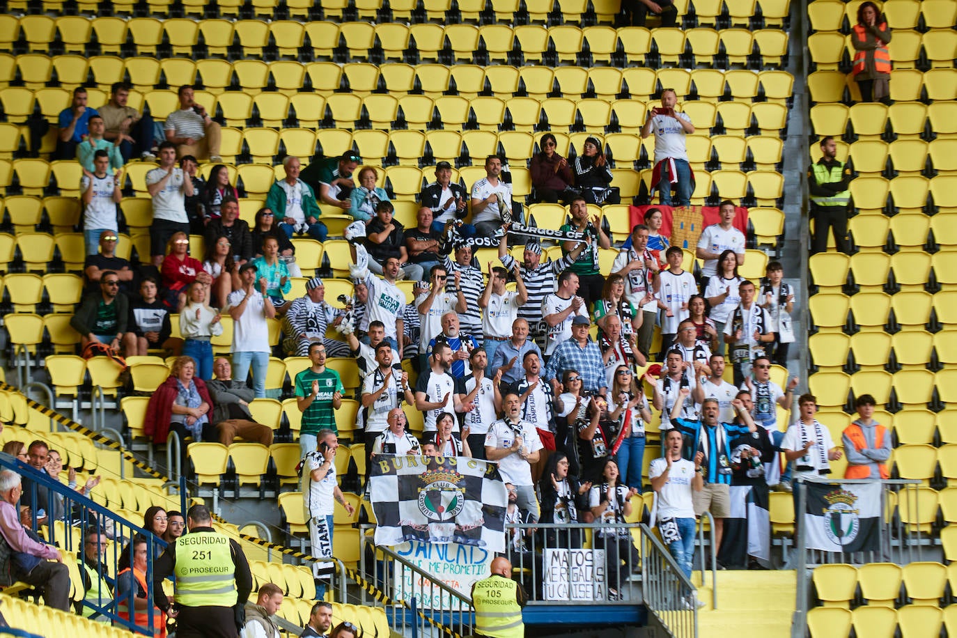 La derrota del Burgos CF ante el Villarreal B, en imágenes