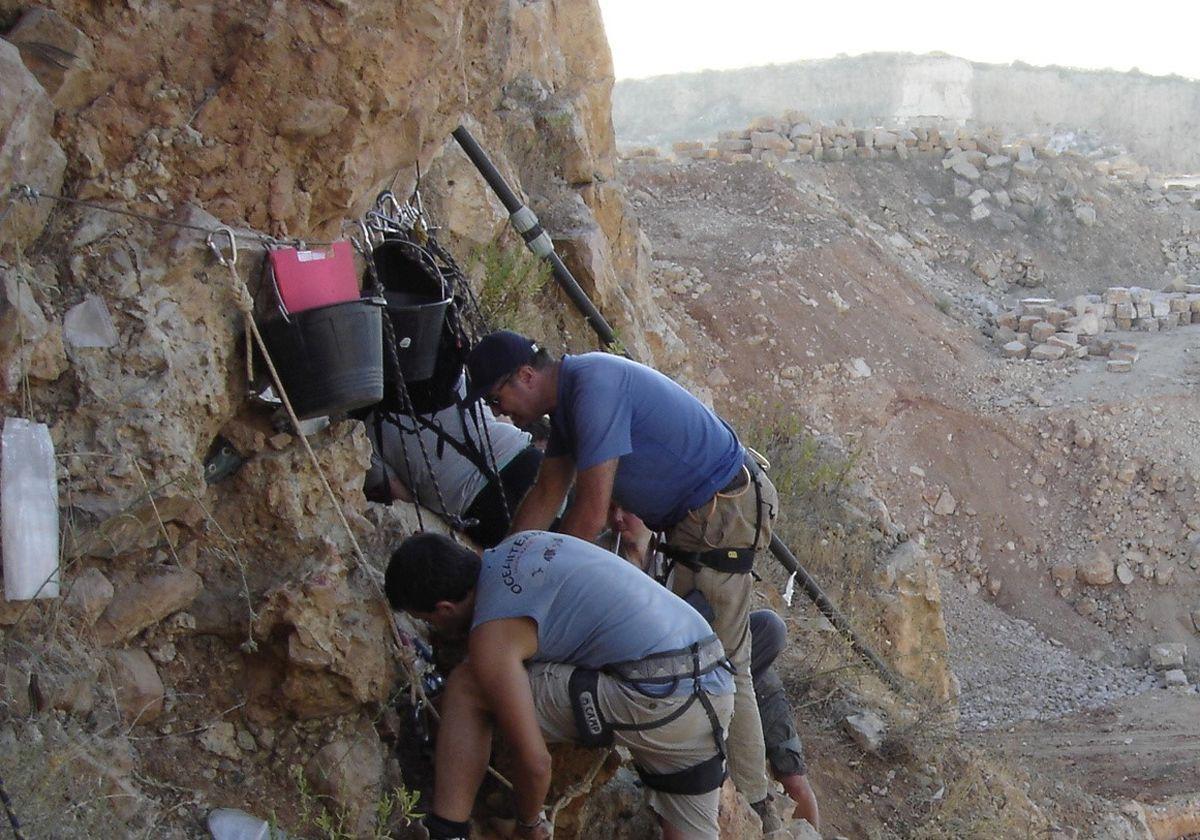 Zona de excavación arqueo-paleontológica en Pirro Nord, Italia.