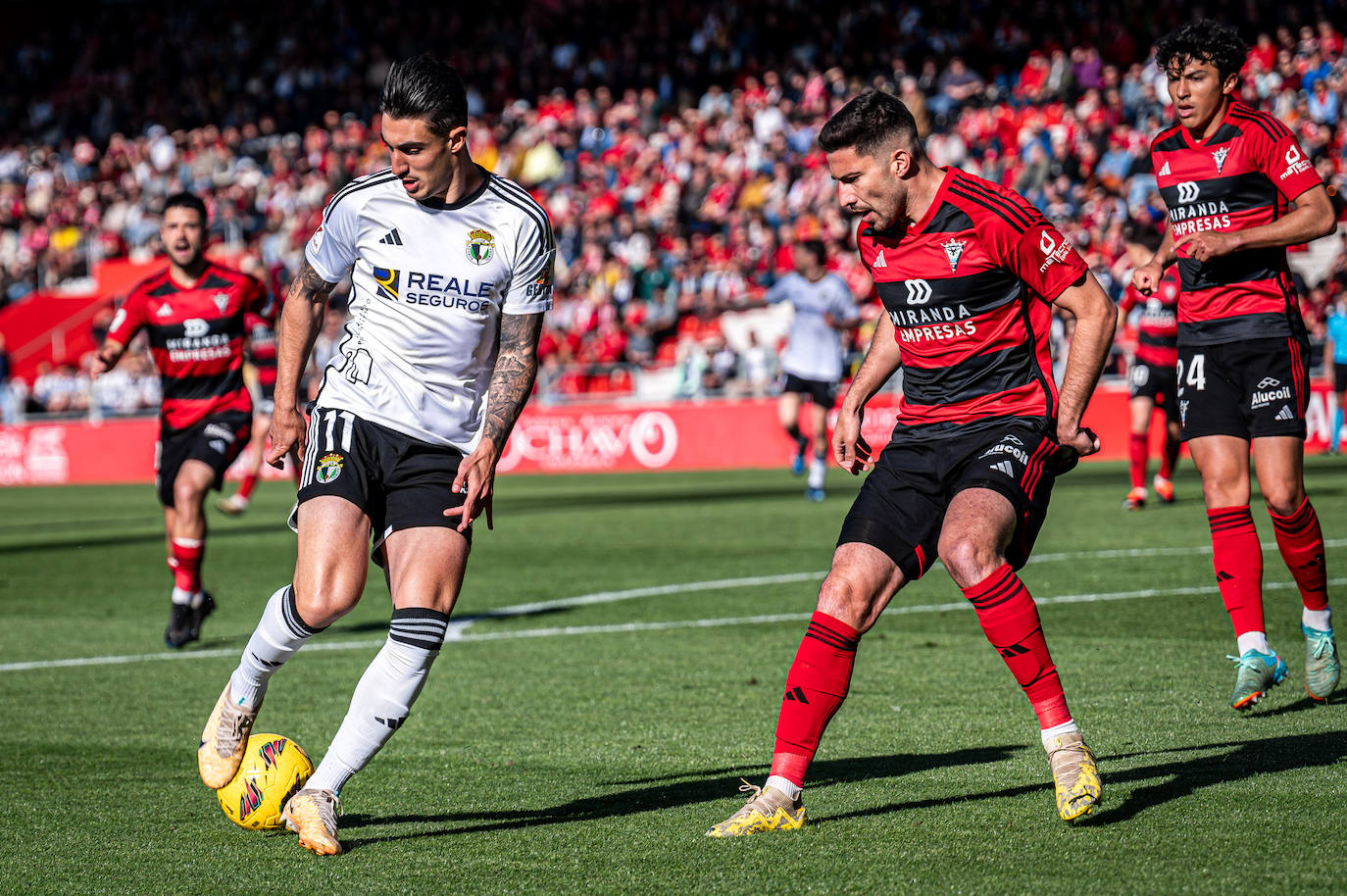 El Mirandés se lleva el derbi de Burgos