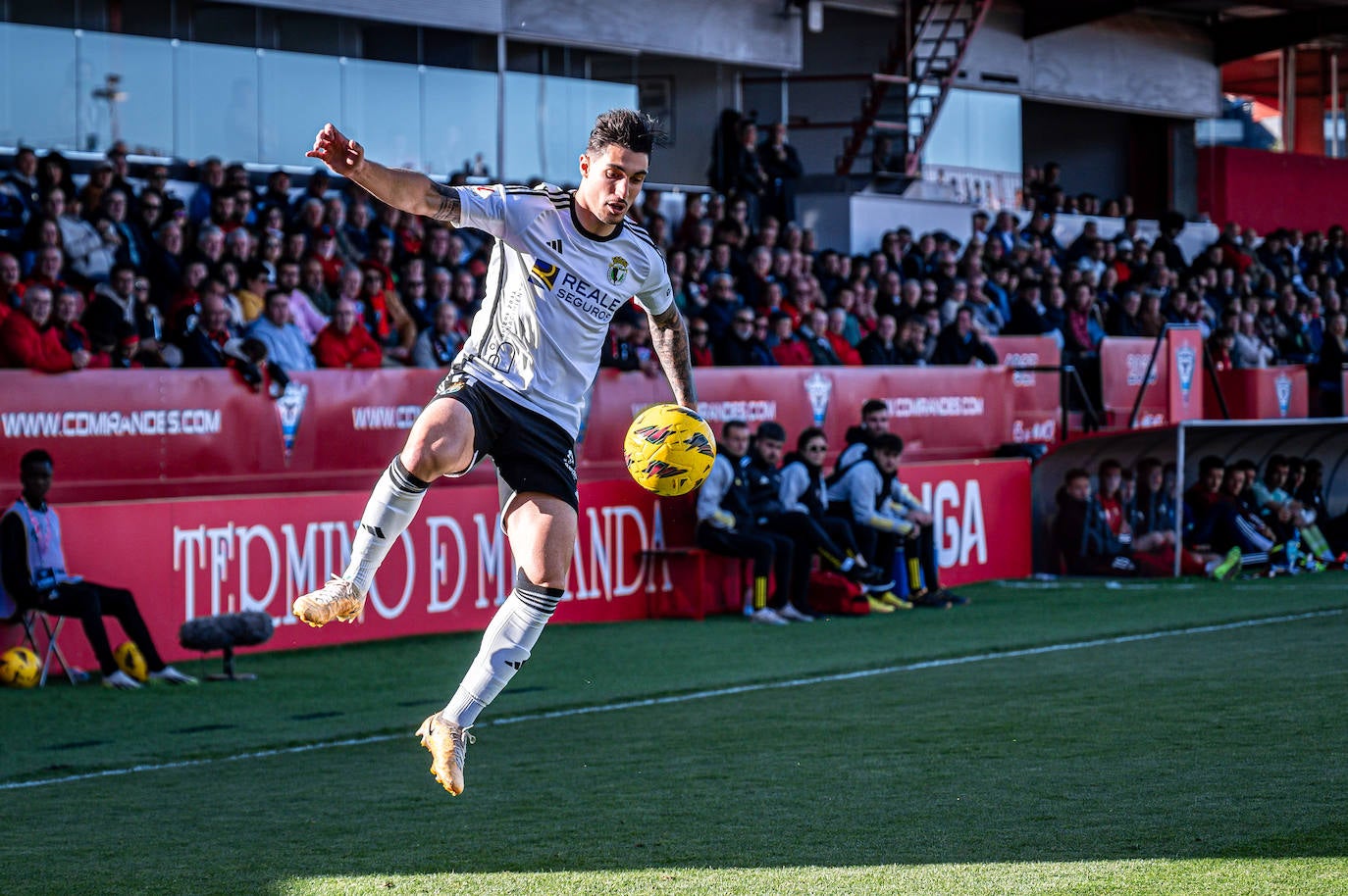 El Mirandés se lleva el derbi de Burgos