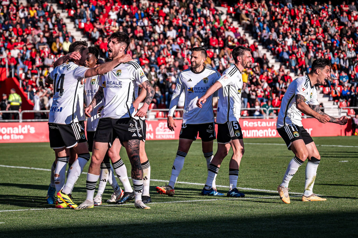 El Mirandés se lleva el derbi de Burgos