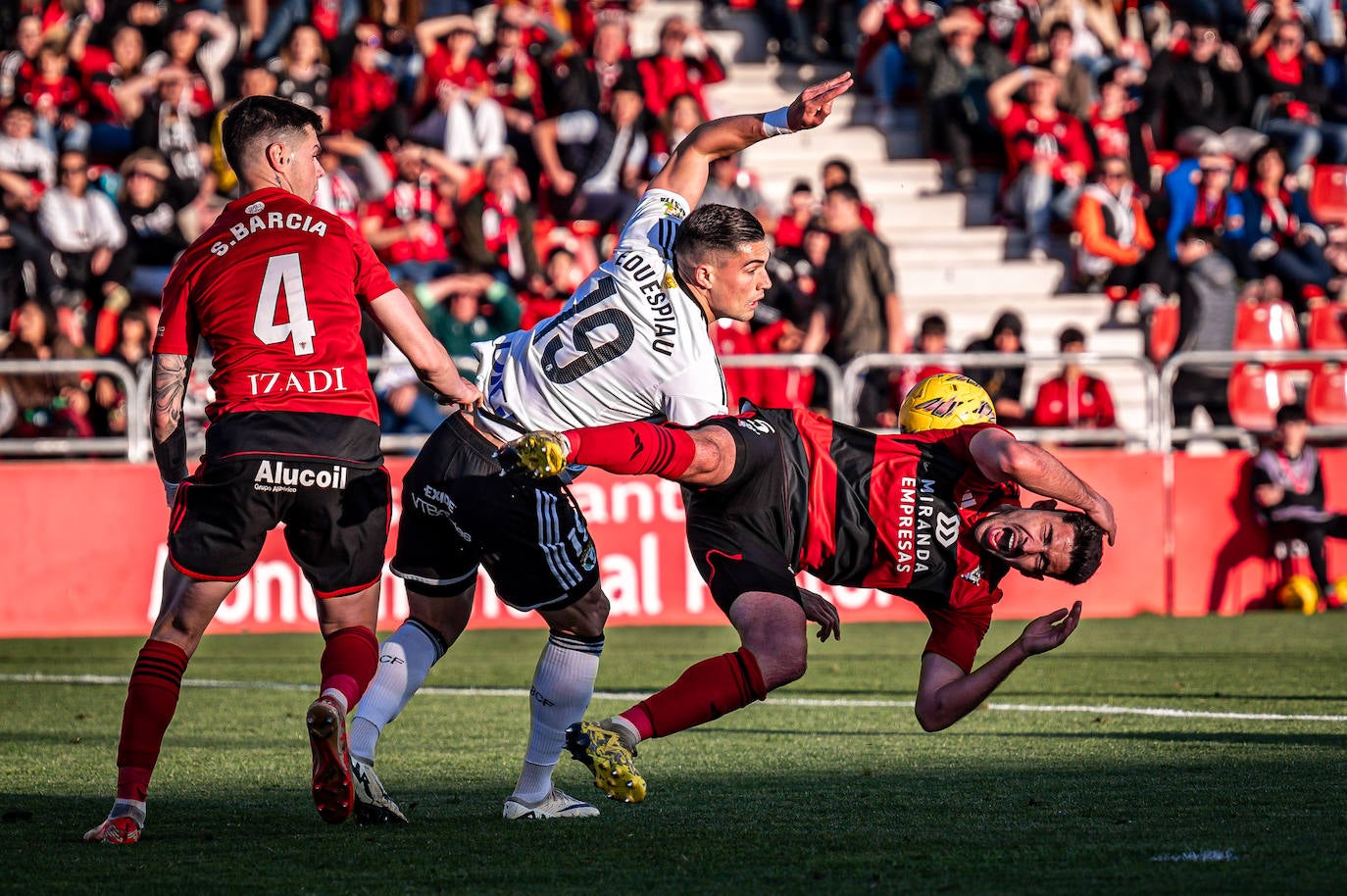 El Mirandés se lleva el derbi de Burgos