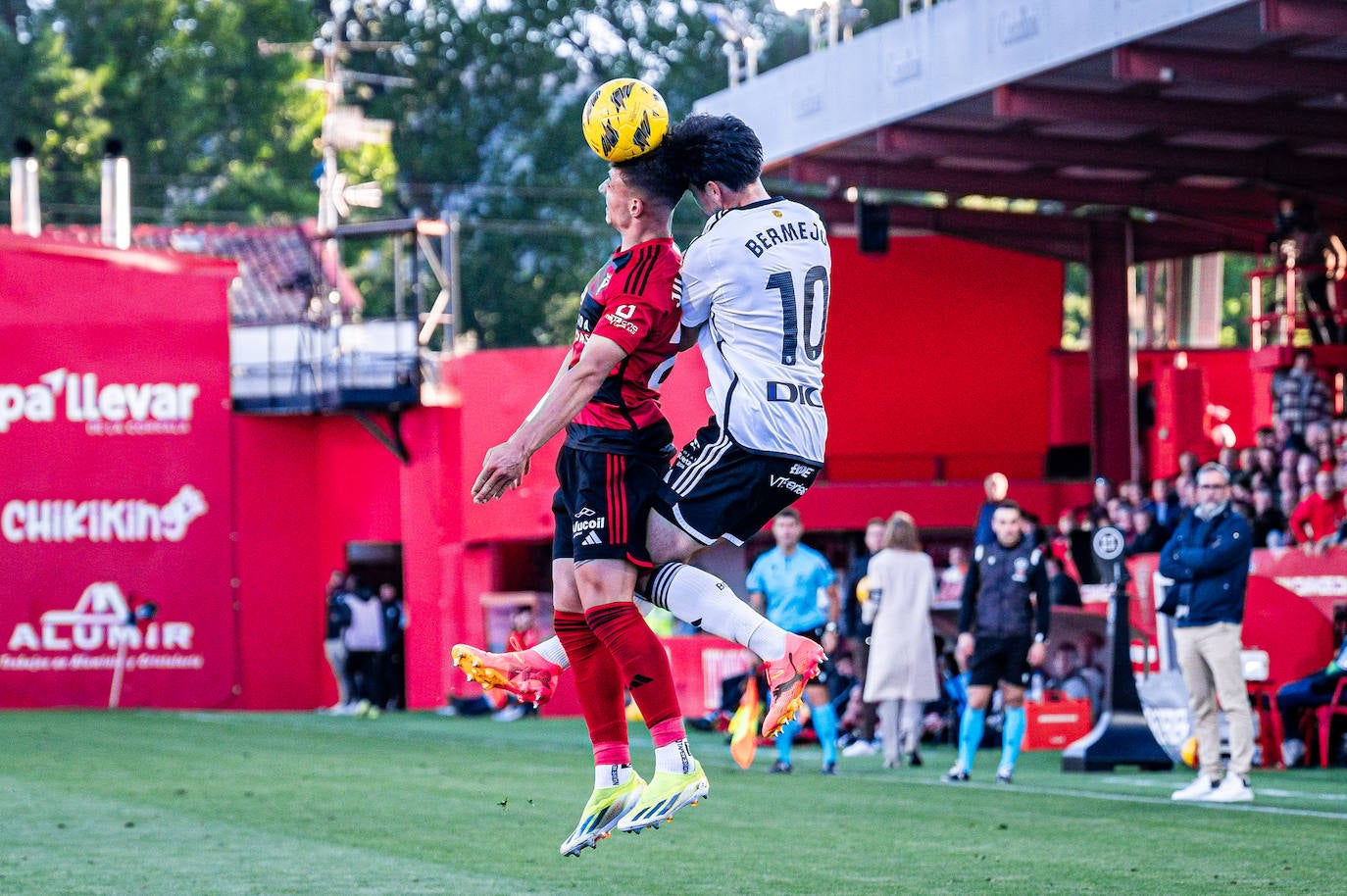 El Mirandés se lleva el derbi de Burgos