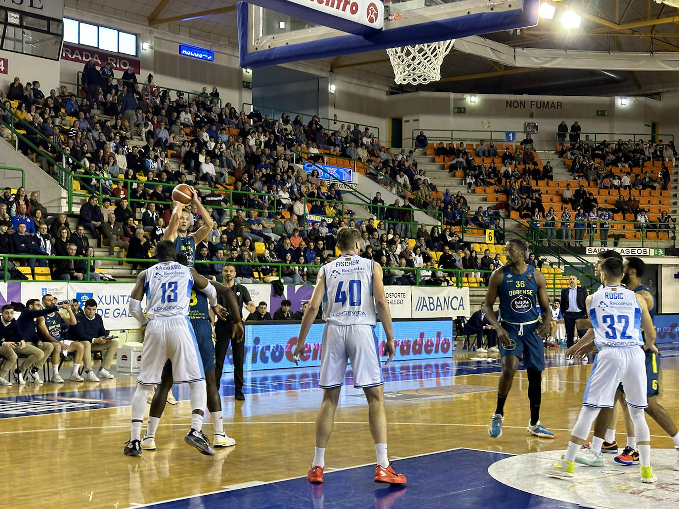 Las imágenes del Ourense Baloncesto contra el San Pablo