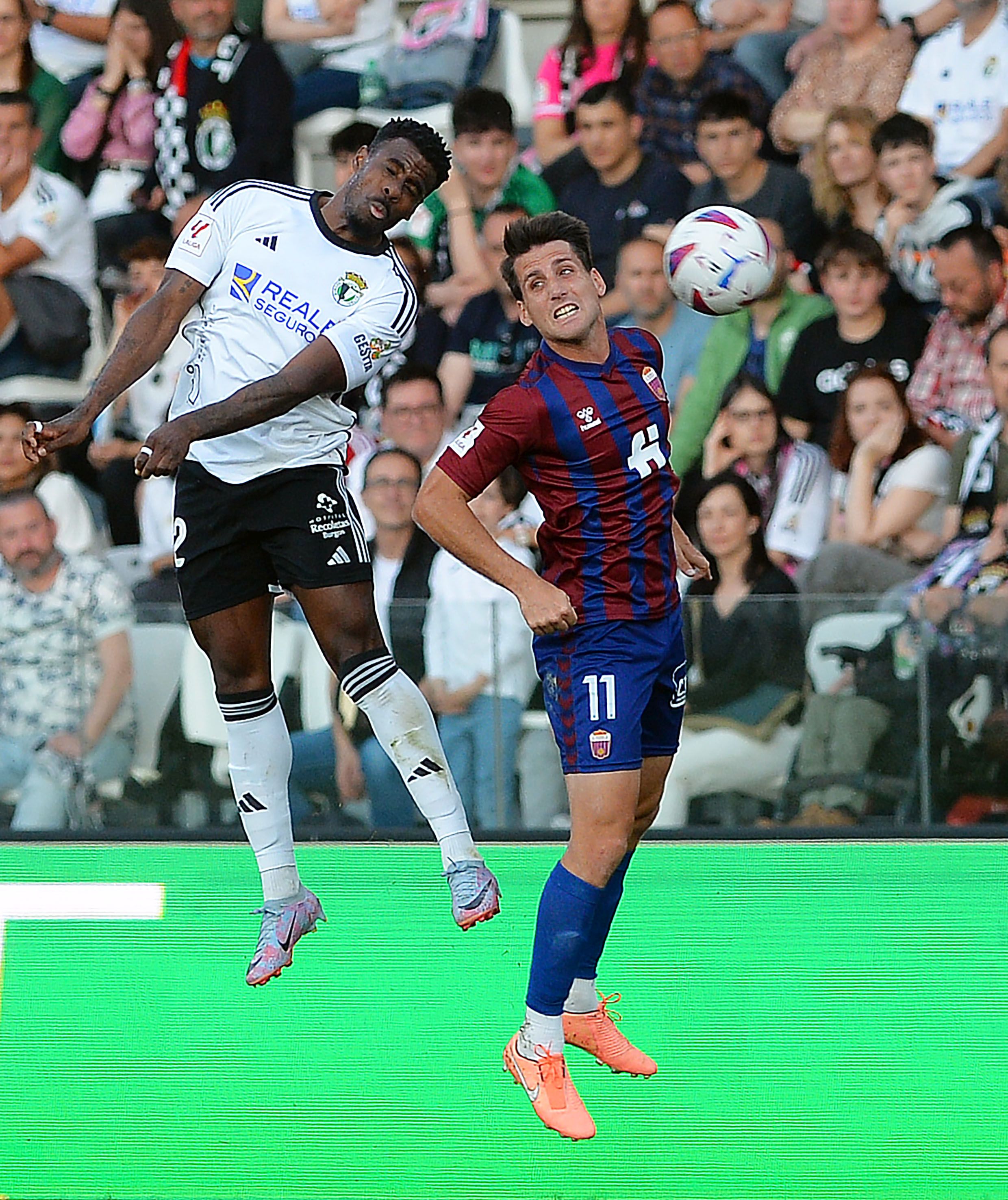 Las imágenes del partido Burgos CF- CD Eldense