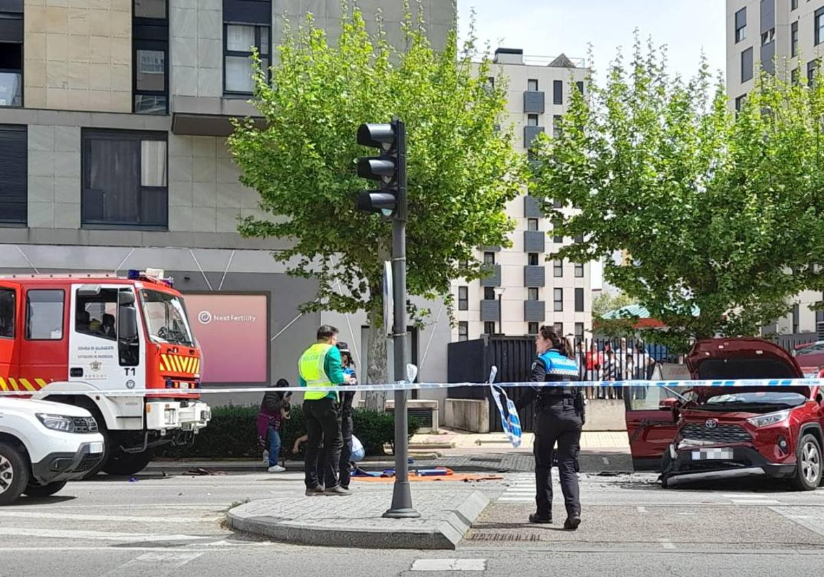 Imagen principal - Seis heridos en una colisión múltiple en la avenida Cantabria