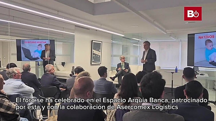 El analista Marco Urarte en el Foro Económico de Burgosconecta