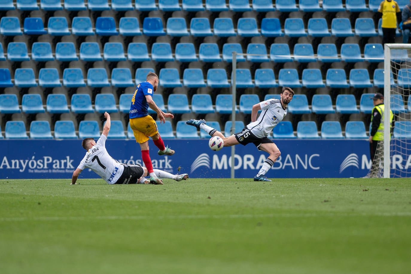 Imágenes de la derrota del Burgos CF en Andorra
