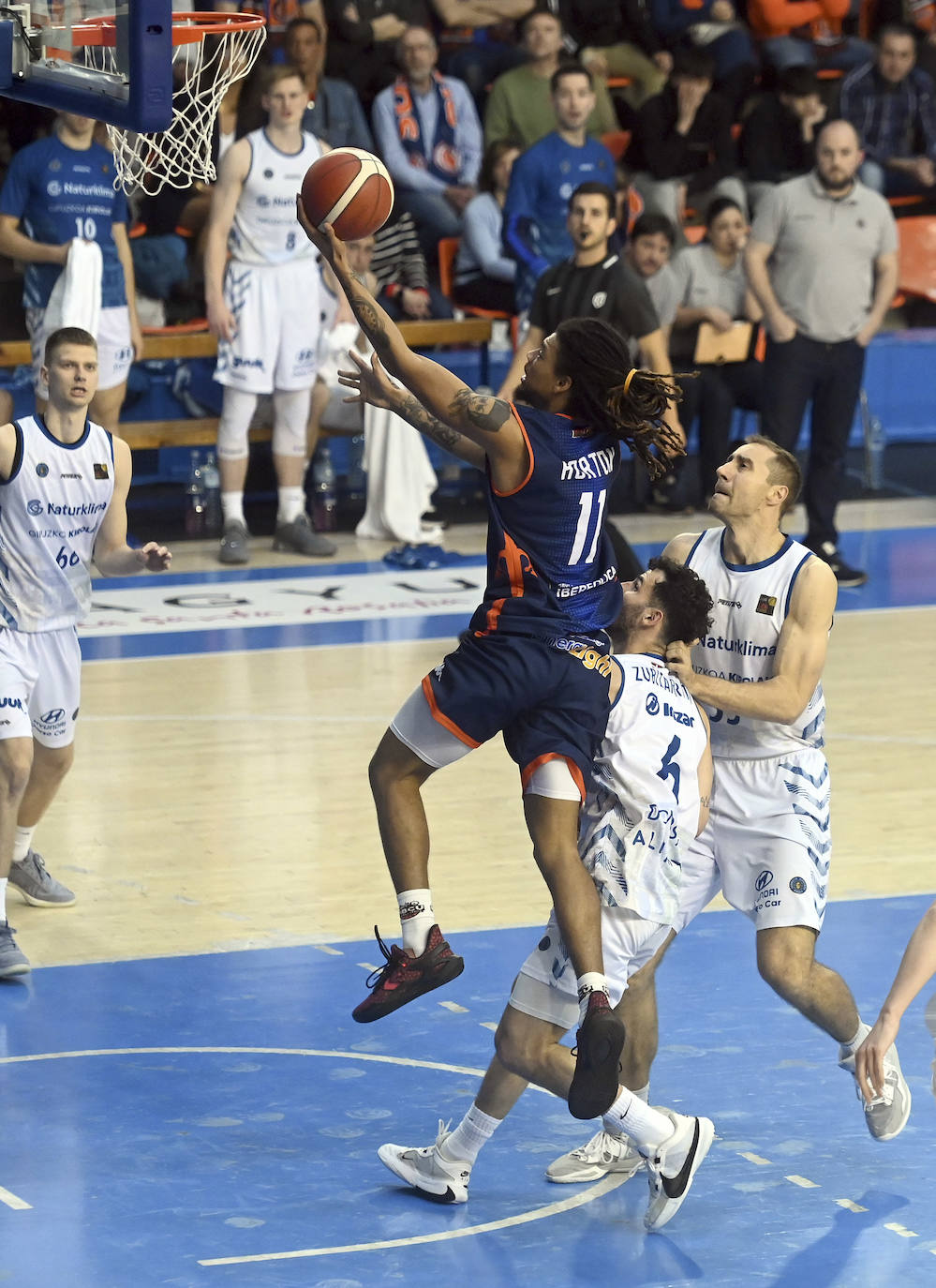 Imágenes de la derrota del Tizona frente al Guuk Gipuzkoa