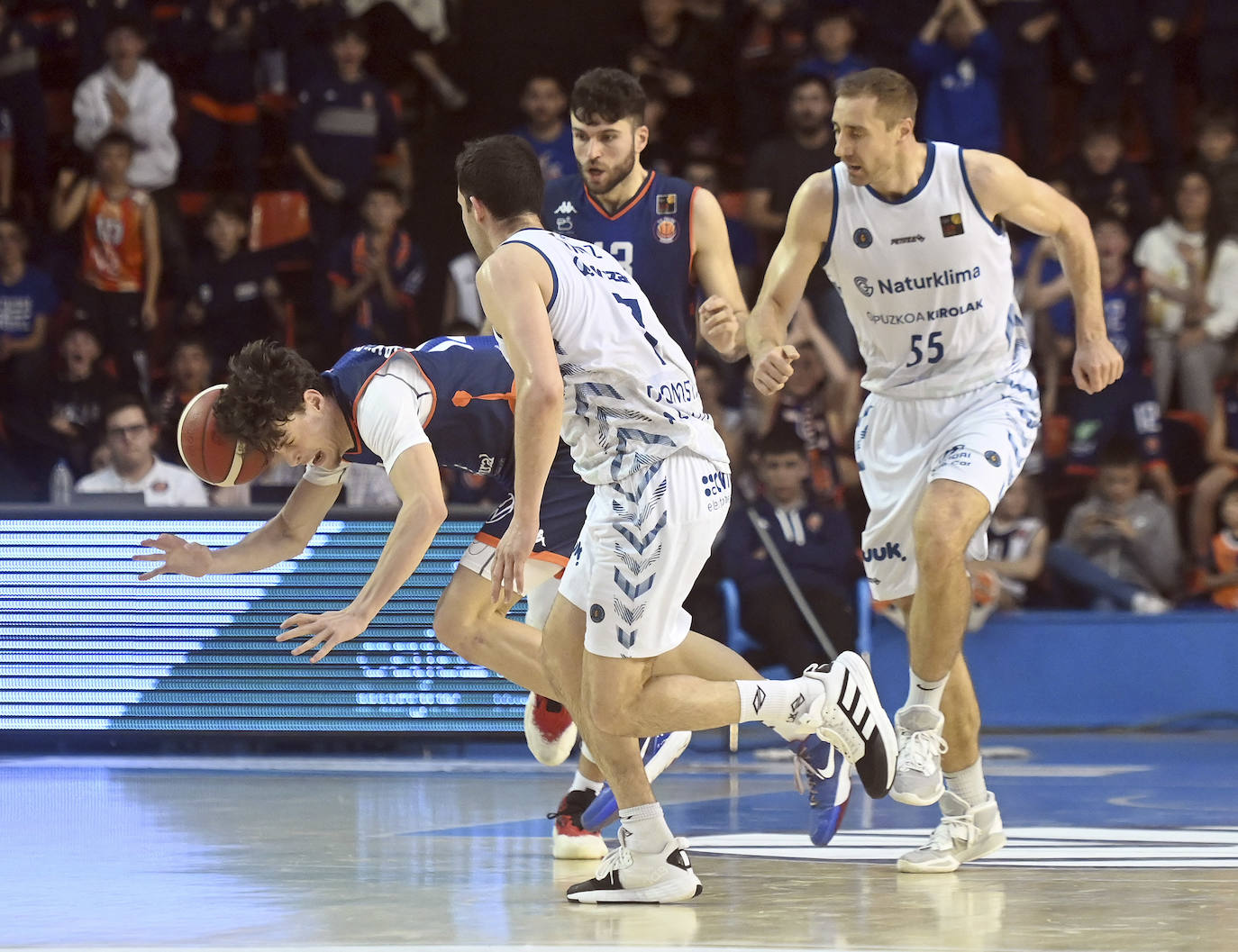 Imágenes de la derrota del Tizona frente al Guuk Gipuzkoa