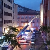 Le dan por desaparecido y se encuentra a los bomberos entrando por su balcón