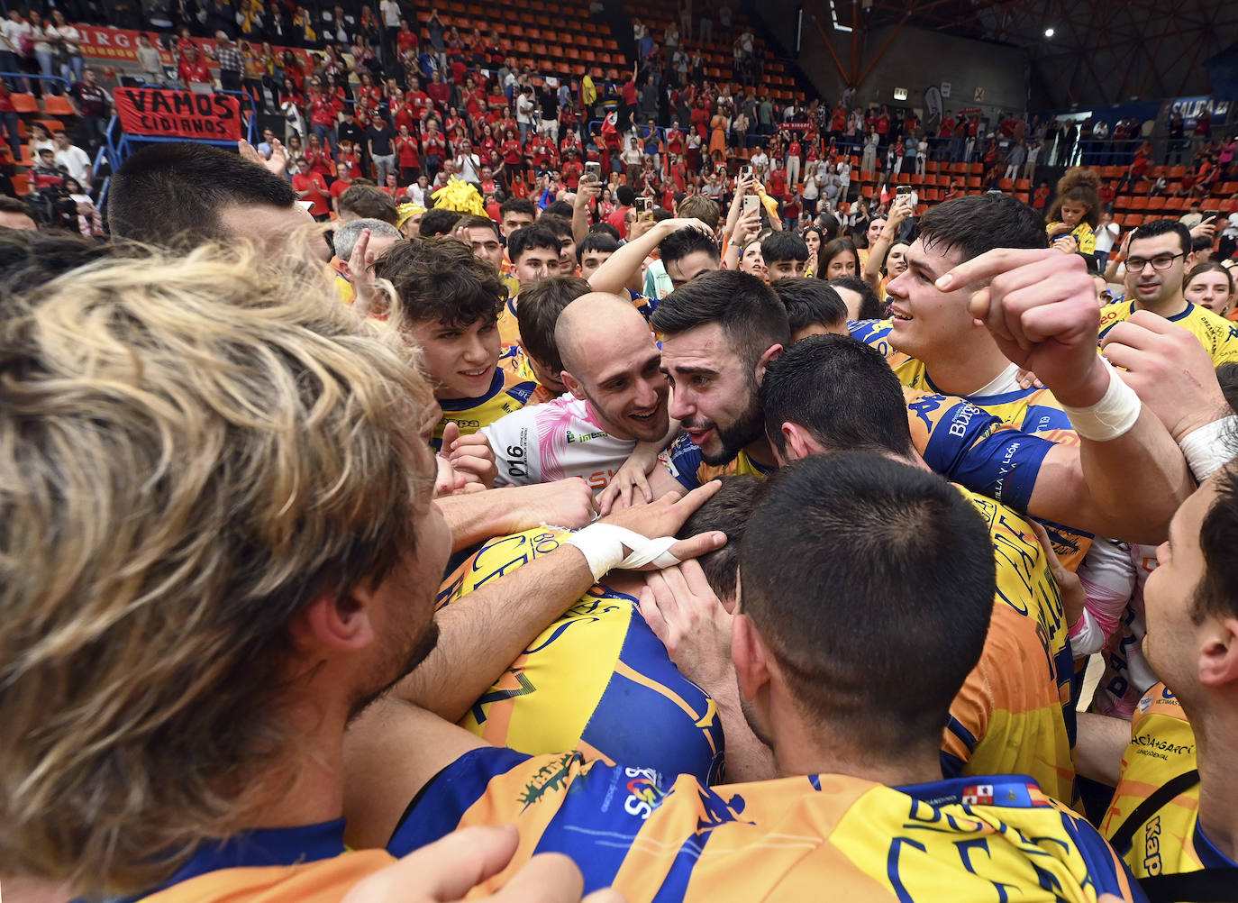 La final por el ascenso a Asobal, en imágenes