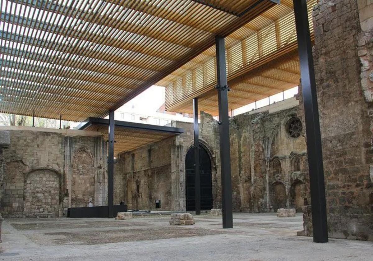 La primera fase de la remodelación del Monasterio de San Juan se centrará en la pavimentación de la antigua iglesia.