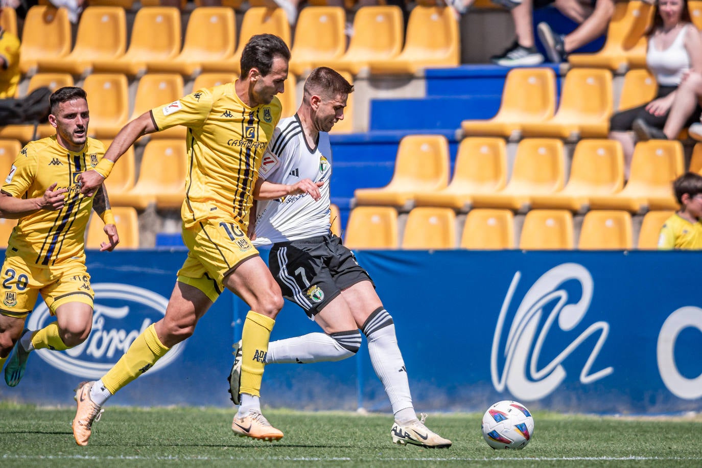 El Burgos CF despide la temporada con empate