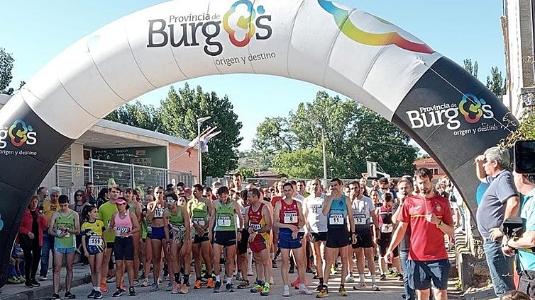Más de 150 corredores disputan la III 'Carrera entre bodegas' de Sotillo de la Ribera