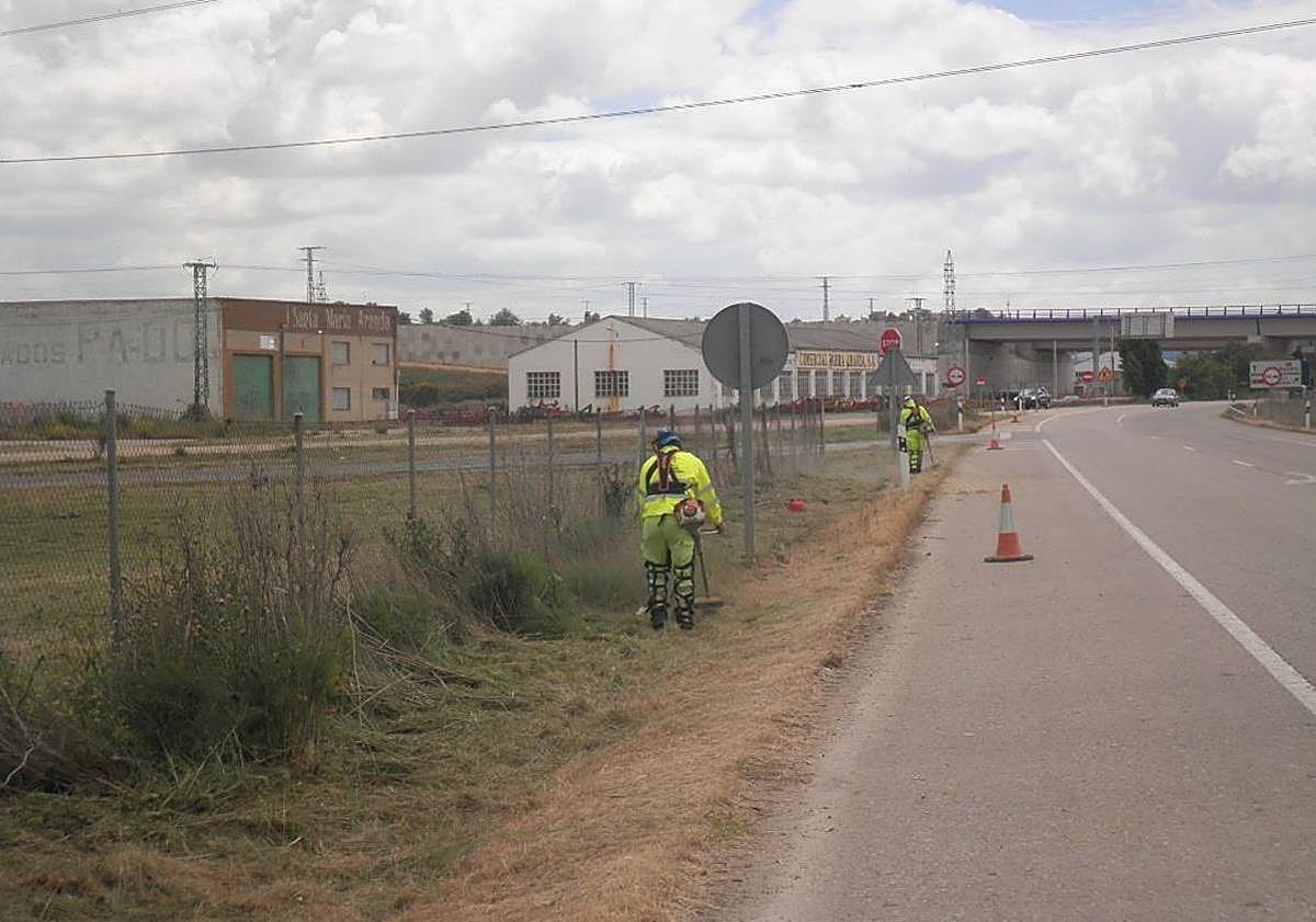 Imagen principal - Transportes destina 12,2 millones de euros para conservar varias carreteras en Burgos