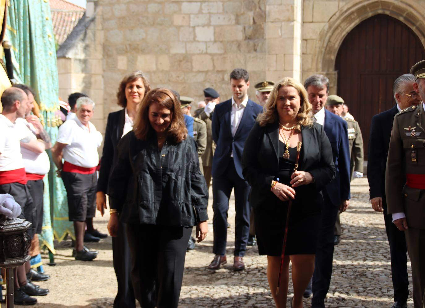 Así ha sido la procesión del Curpillos en el barrio de Las Huelgas