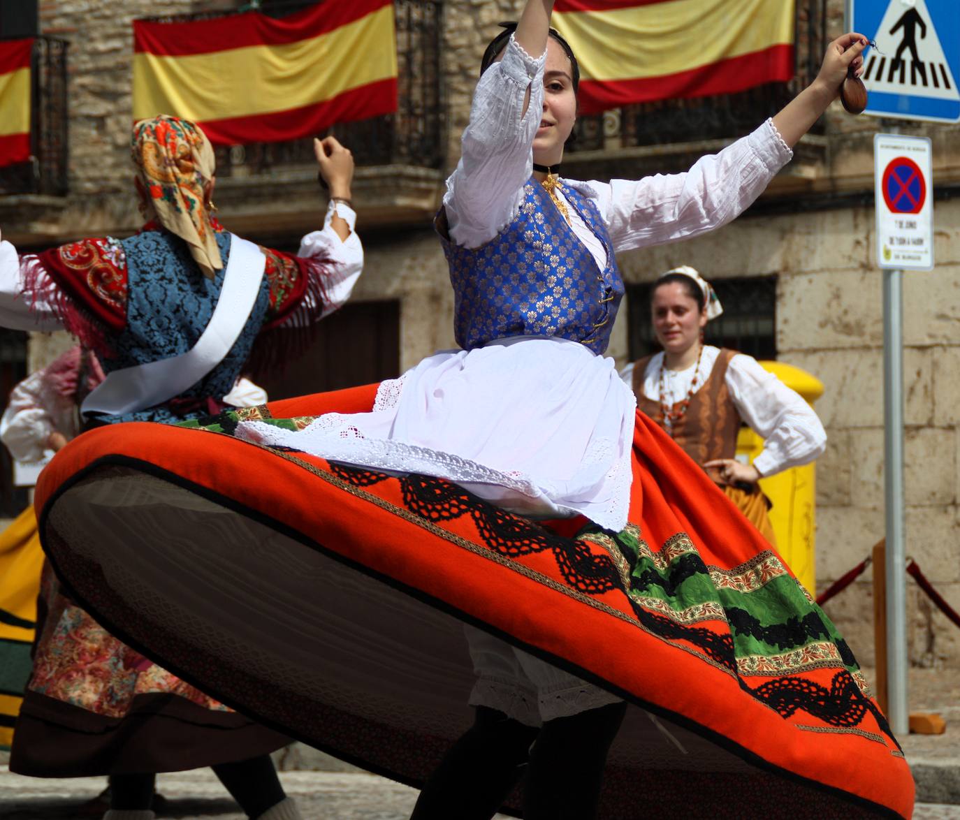 Así ha sido la procesión del Curpillos en el barrio de Las Huelgas