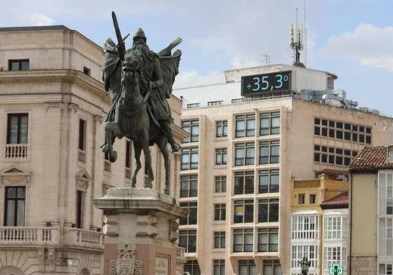 Imagen de un termómetro del centro de Burgos durante una ola de calor.