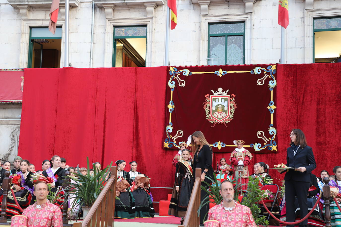 Así ha sido la proclamación de las reinas y damas de los Sampedros 2024