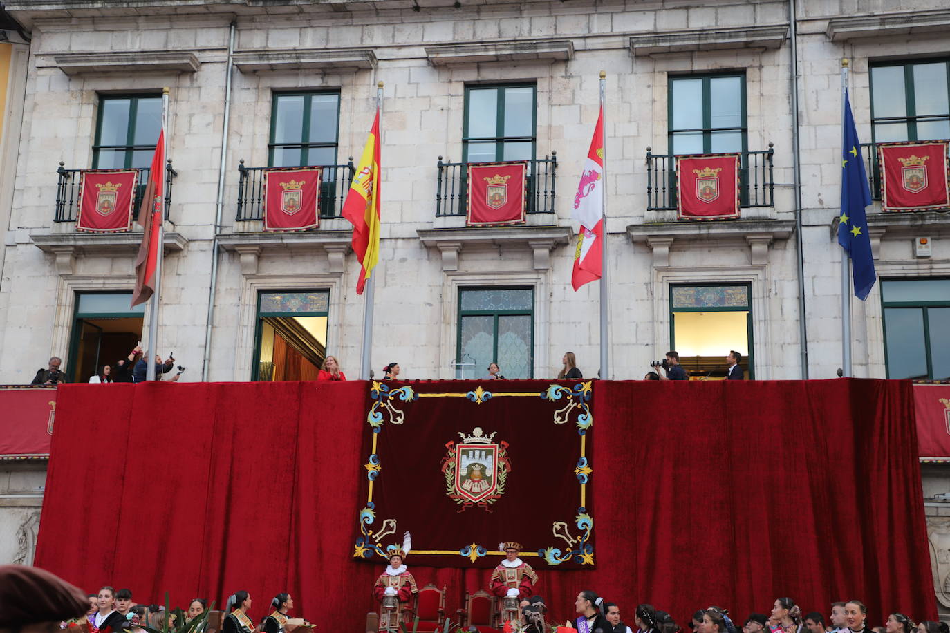 Así ha sido la proclamación de las reinas y damas de los Sampedros 2024