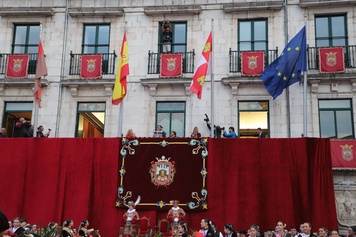 Así ha sido la proclamación de las reinas y damas de los Sampedros 2024