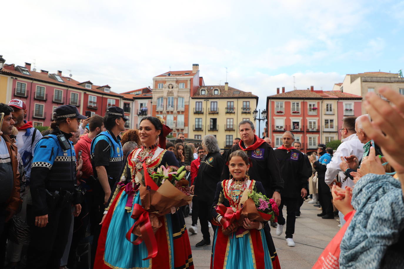 Así ha sido la proclamación de las reinas y damas de los Sampedros 2024