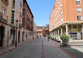 Calle o plaza del General Santocildes, en pleno corazón de la ciudad.