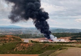 Último incendio ocurrido en uno de estos centros de residuos ubicados en Abajas.