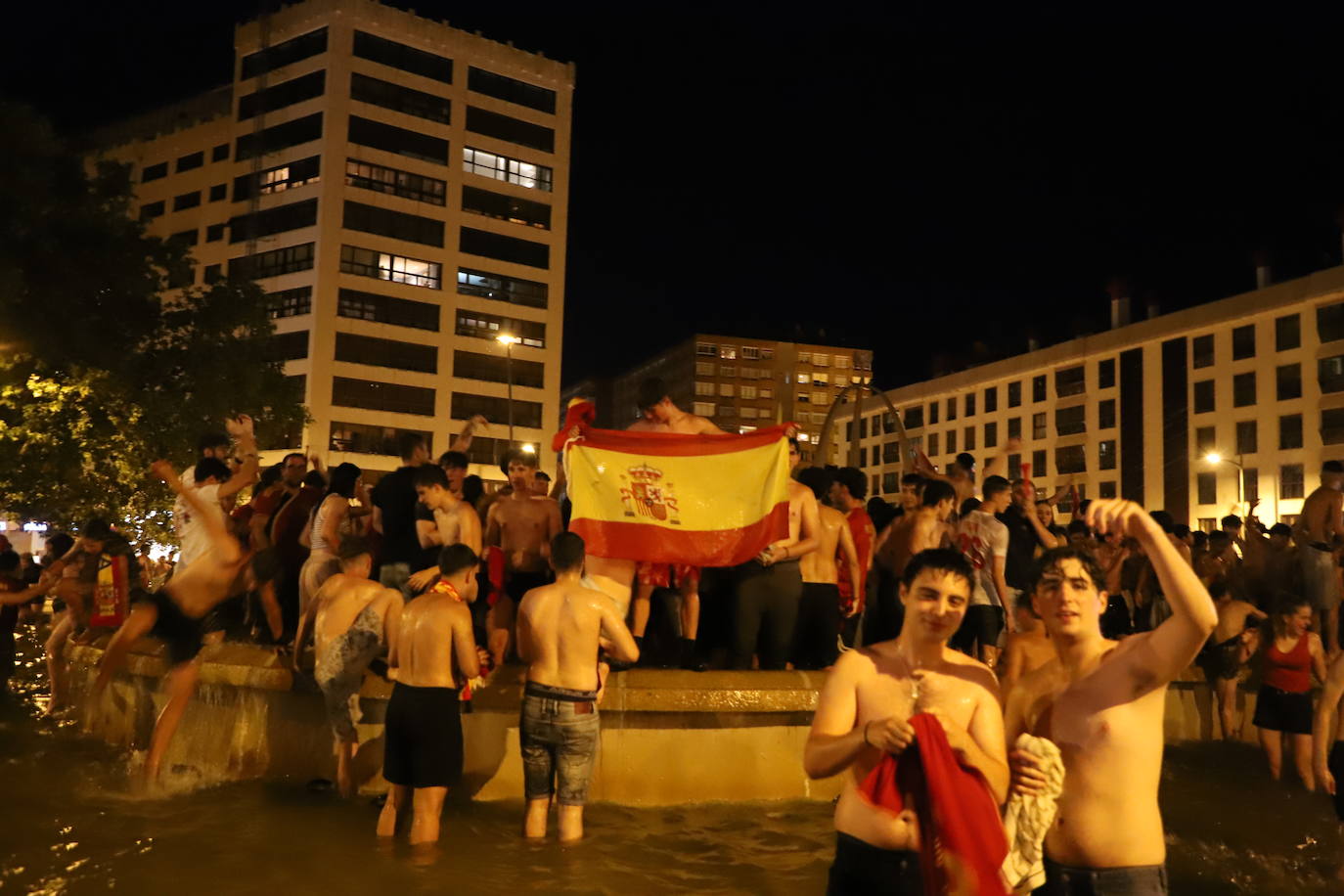 La celebración burgalesa de la victoria de España en la Eurocopa, en imágenes