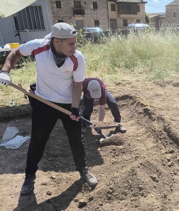 Imagen secundaria 2 - Excavaciones arqueológicas en Sasamón y Olmillos de Sasamón. 