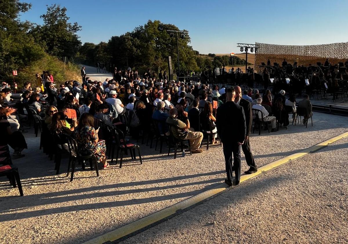 Así ha sido el concierto por las &#039;bodas de plata&#039; de la Fundación Atapuerca con la reina Sofia