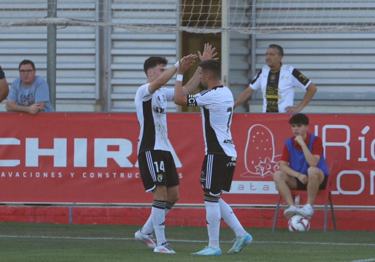 Jugadores del Burgos CF en Tarazona