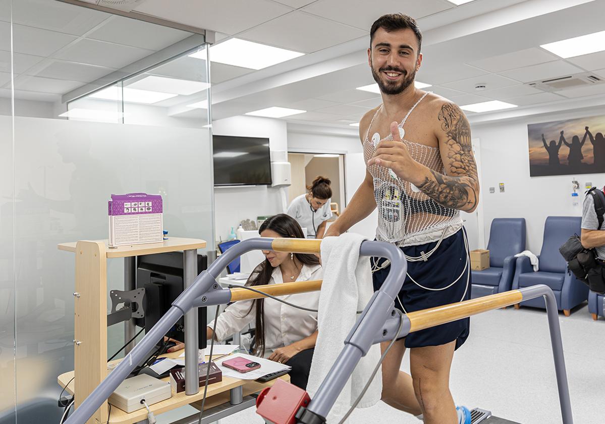 Dídac Cuevas durante una de las pruebas médicas.