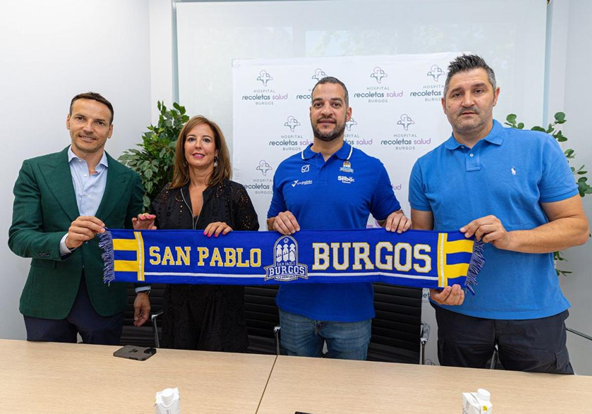 Savignani, junto a Sancho, Martínez y Pilar Gómez, directora de Recoletas Salud Burgos.