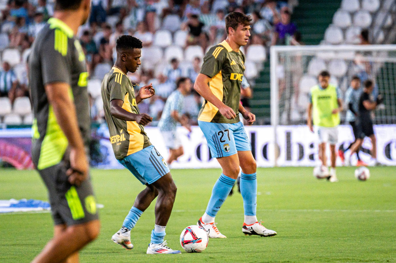 El partido entre el Córdoba CF y el Burgos CF, en imágenes