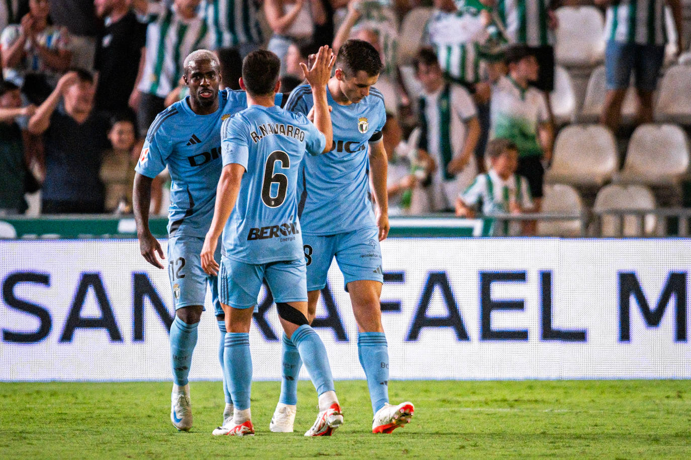 El partido entre el Córdoba CF y el Burgos CF, en imágenes